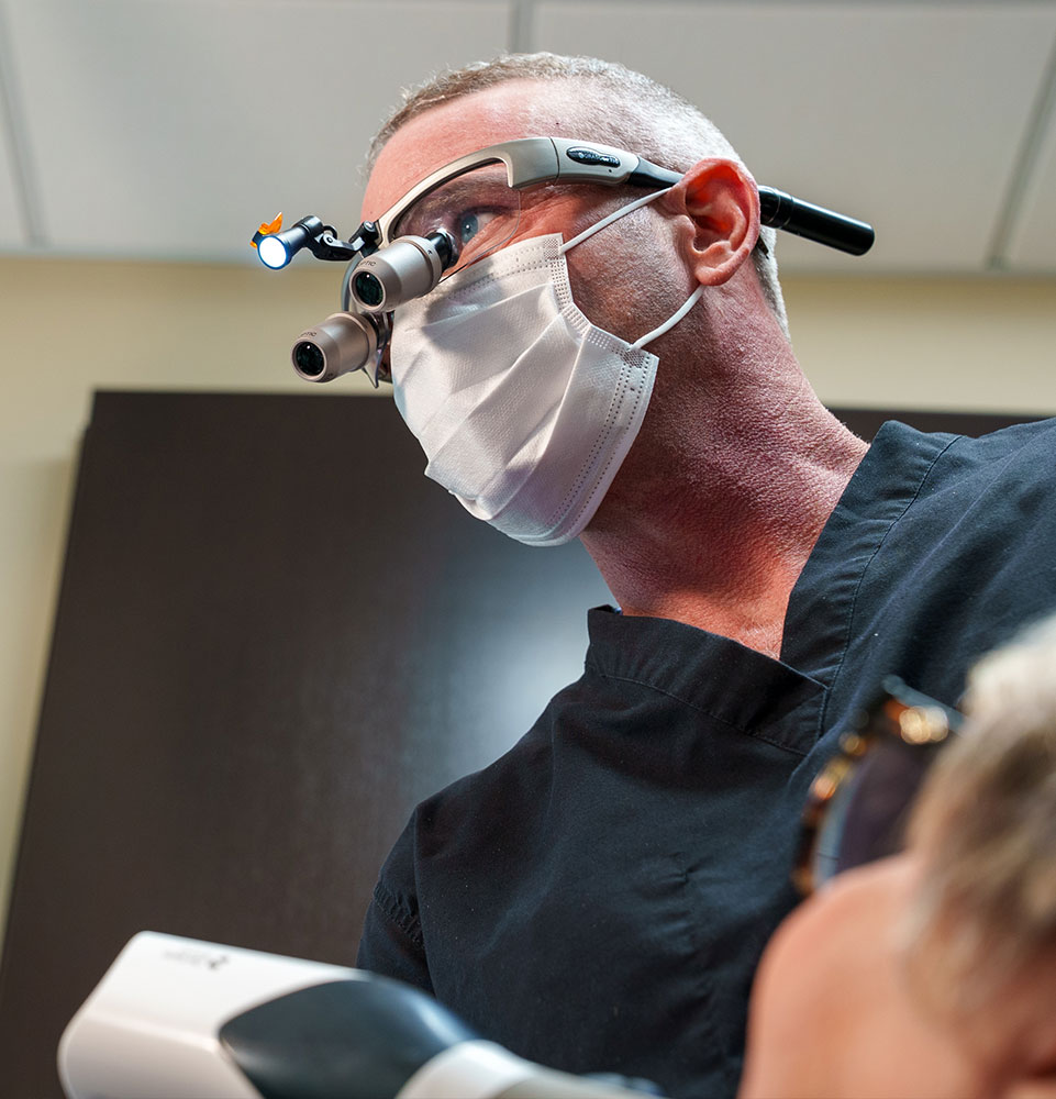 Doctor taking a 3d scan Of patients mouth